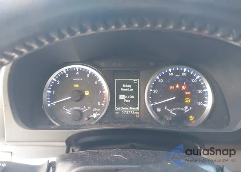 2017 Toyota Highlander Le Plus z USA, uszkodzony, nr VIN 5TDZZRFHXHS214257